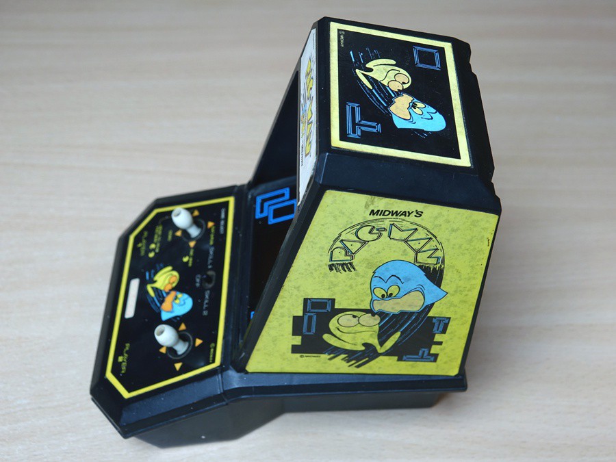 TjdaMod's tweet photo. Retrohead time again.
Another from my little collection
Coleco Pacman 1981
#retrogames #retrogame #retrogamer #pacman #retrohead #Retro #1980s https://t.co/PM8Jsgibc8