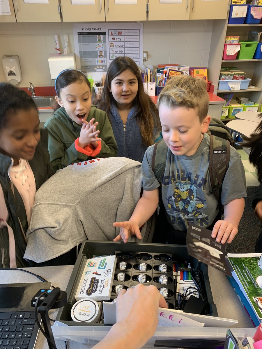mrsjones72812's tweet image. Their faces were priceless when I was revealing our new @Ozobot s this morning! #ozosquad #codingisfun #codeed #codingforall @ChrisYungES #cyessteamengines @PWCSNews