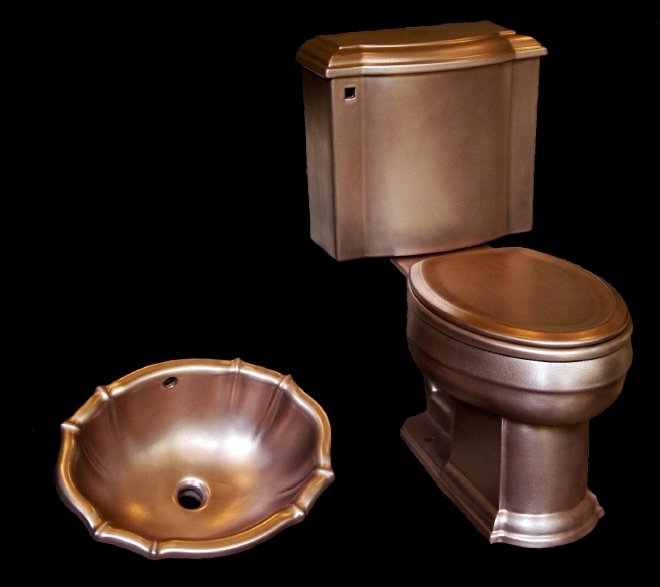RemarkableLoos's tweet photo. On the #blog: Our co-founder Mark reveals traditional close coupled #toilets don’t have to be dull! Feast your eyes on our Lyonnaise model, inspired by the grand chateaux of France &amp; comes in various metallic finishes including bronze, copper &amp; gold https://t.co/PX2vOc1t7A https://t.co/Tk5foymS8M