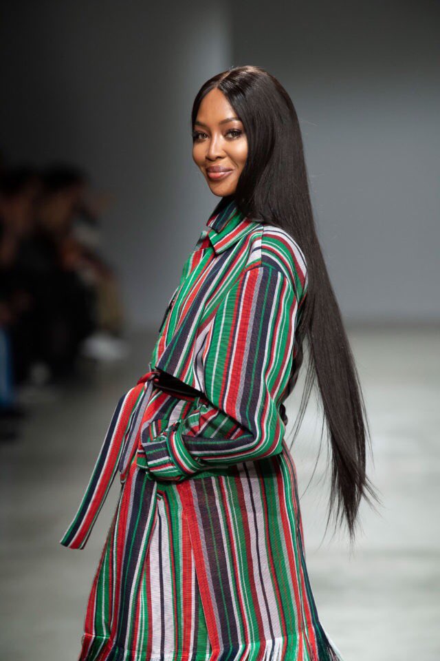 ceeyline's tweet photo. La tenue inspirée du drapeau du Kenya au défilé Kenneth Ize 🇰🇪😍 https://t.co/hep32xiJJH