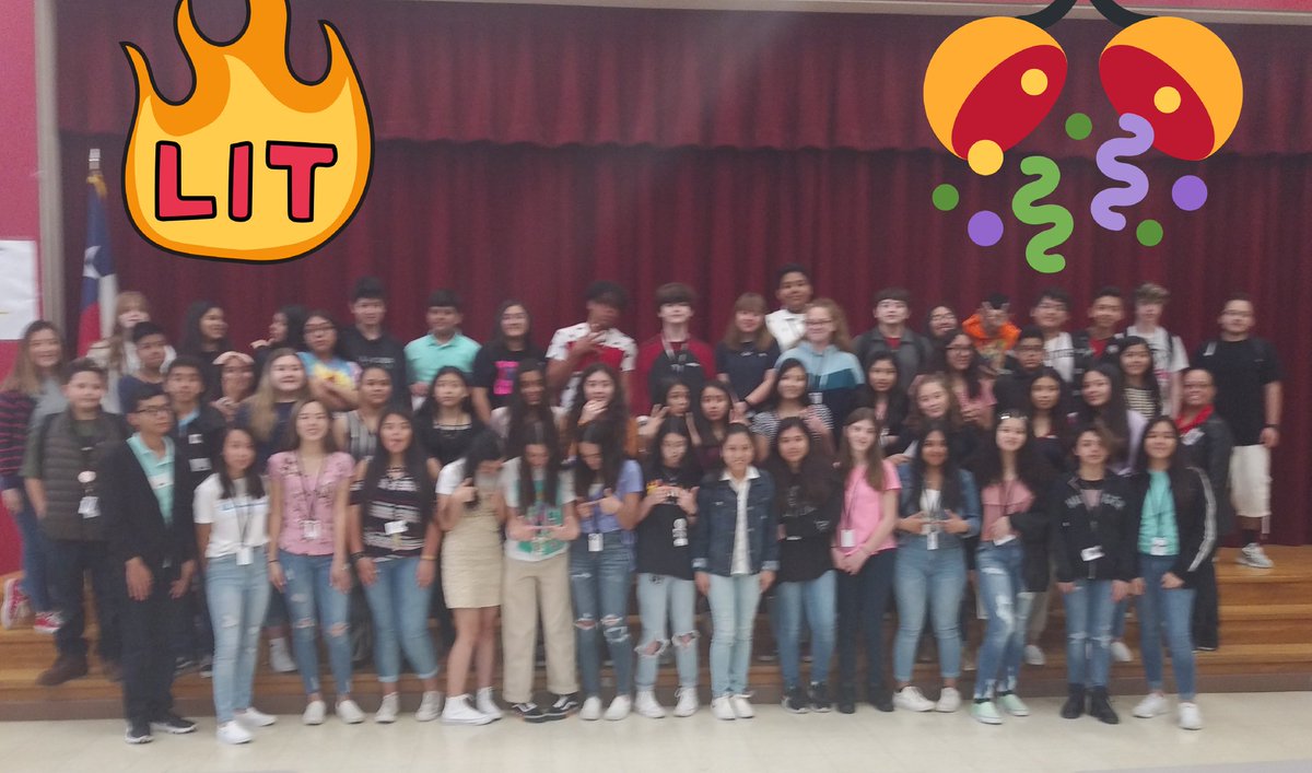 teachonamission's tweet photo. Congrats to the newest students of Del Valle Early College High School @DVISD_ECHS @DelValleISD we are so #DVPROUD #OnAMissionForSuccess #WritingOurOwnScript https://t.co/HivtwcgBeg