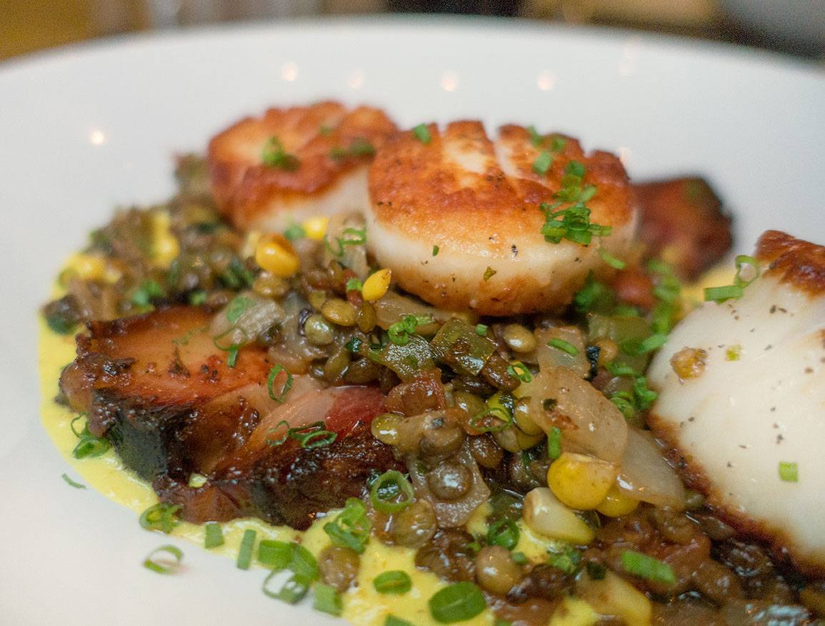 AskChefDennis's tweet photo. Happy #FoodieFriday!  Today's Foodie Memory comes from my #travels to #StAugustine aka @FlHistoricCoast. Beaches, History and ah-mazing restaurants are waiting for you in St. Augustine.
Read my post to see why you should visit America's Oldest City -> https://t.co/aip6gxJ9mZ https://t.co/QXakG1lK1O