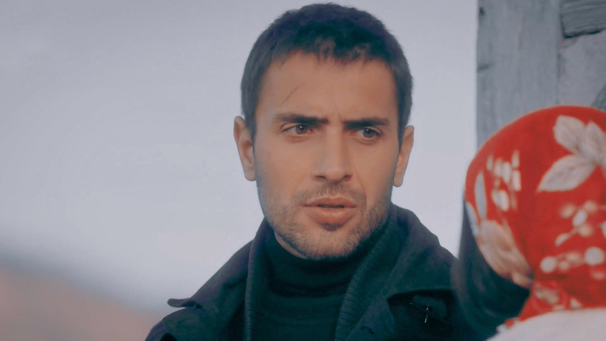 astepepics's tweet photo. 💛 • #UlaşTunaAstepe https://t.co/QcGsmCREhJ