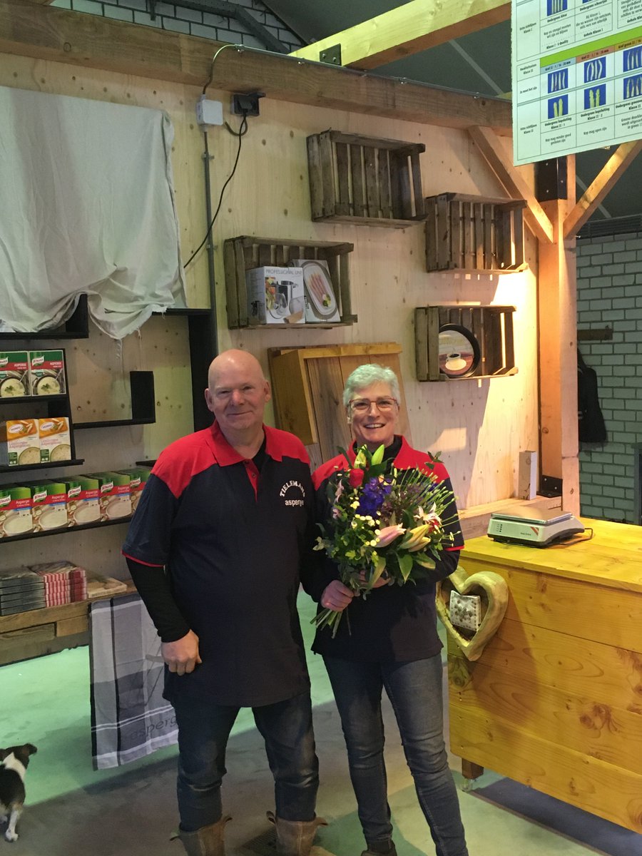 Wij feliciteren familie Tielemans in Bavel.
Het witte goud #Gijnlim !

hartvannederland.nl/nieuws/2020/as…