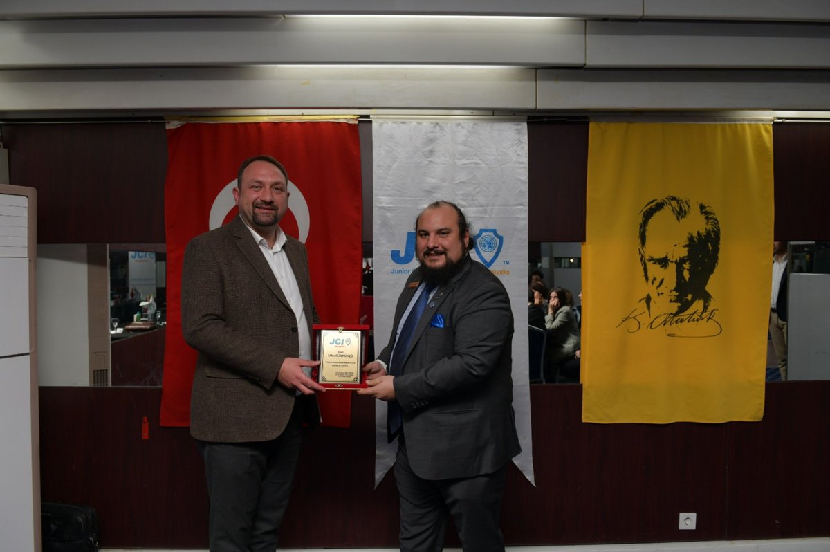 JCIKarsiyaka's tweet photo. Mart Ayı Resmi Toplantımızı Çiğli Belediye Başkanı Sayın Utku Gümrükçü'nün katılımıyla gerçekleştirdik.Tüm katılımcılara ve JCI Bursa Başkanı Furkan Mert Ergün'e teşekkür ederiz. #aydınlidergüçlütoplum #JCI #JCITurkey #JCIKarşıyaka @utkugumrukcu @ciglibelediyesi @furkanmertergun https://t.co/RurJMqwaJz
