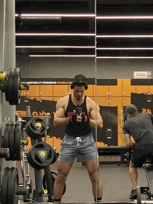 Watch Joseph De Sousa 🐺's leaked NSFW photo on TwXstars