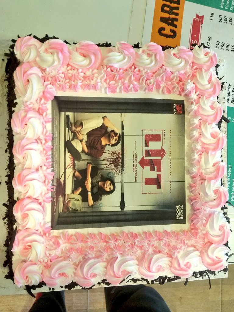 Sathish96853272's tweet photo. It just a beginning😍😍😍😍
Movie celebration vera level la irukum😍😍😍😎😎😎😎😍
Celebration mode😍😍😍
#Lift
@Kavin_m_0431 
@Hepzi90753725 
@VineethVarapra1 https://t.co/HcW7bEh6Zo