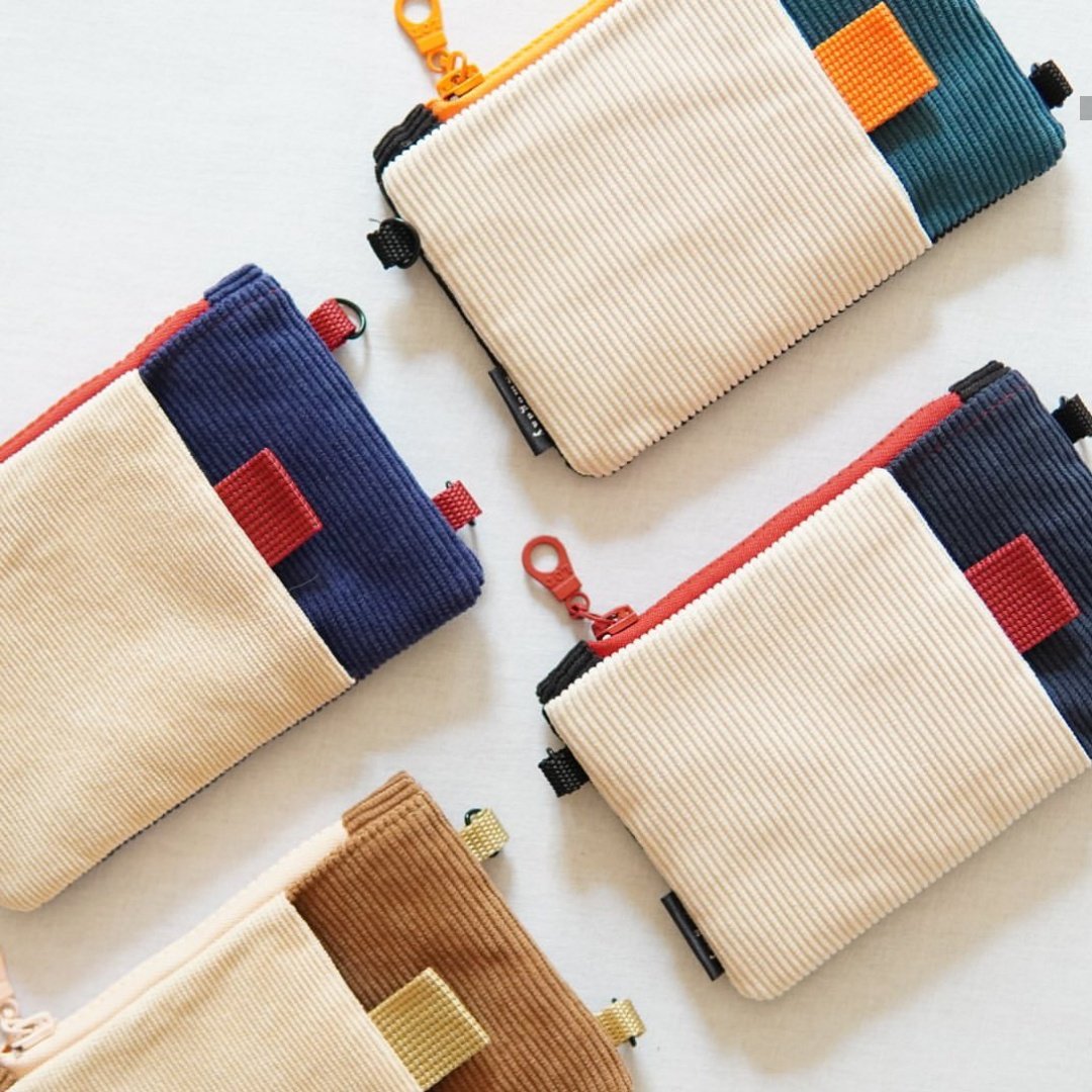 catwritethings's tweet photo. กระเป๋าตังงรุ่น Goog day Bag จาก Ig ร้าน Somedaycraft คือน่ารัก ปังมากไม่ไหว!! มีช่องเสียบโทรศัพท์ด้วย ทำจากผ้าลูกฝูก เอาใจสาย earth tone เราชาวเราอีกแร้ววว ตำแน่! ของมันต้องมี!! 🌾🍂🖌️✨

#ของดีบอกต่อ #ไว้รีวิวห้ามขายของโว้ยย #howtoperfact https://t.co/TJnxCRIvyr