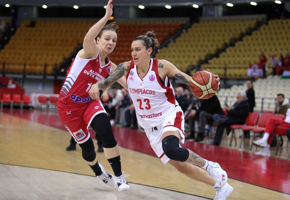 The Sun have signed @JackiG_23 to a training camp contract.

"Jacki is playing the best basketball of her professional career and defines perseverance. She brings a toughness and versatility to our training camp."

📸: <a href="/EuroCupWomen/">EuroCup Women</a> | <a href="/FIBA/">FIBA Basketball</a>
