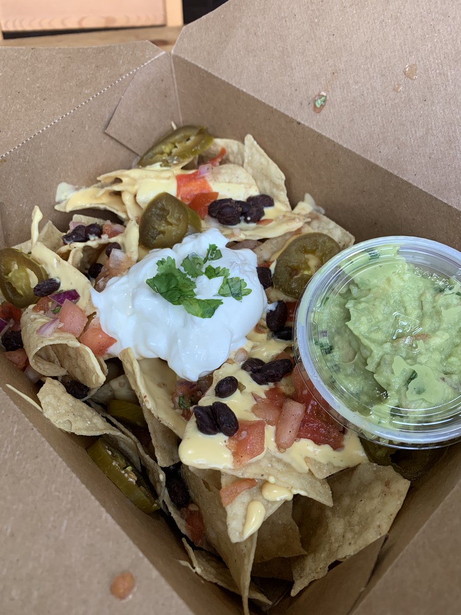 ChateauCC's tweet photo. It’s Friday, and today’s special is Nachos! Also available is our Chicken Gumbo or Lobster Bisque soups!
#food #eatfresh #eatlocal #412eats #buylocal #pittsburgh #lunch https://t.co/yYYQLQJQGQ