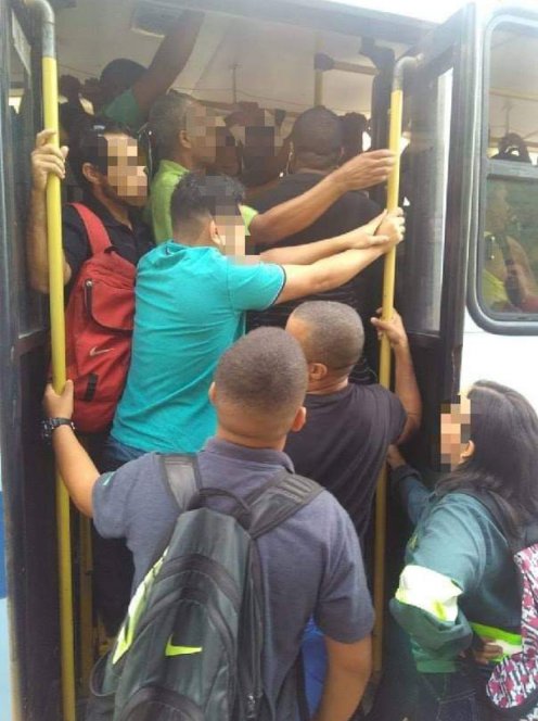 LordeJeff's tweet photo. Prefeito de Macaé: fica proibida a realização de eventos com mais de 100 pessoas

Os ônibus da SIT: https://t.co/lOXejwX9PG