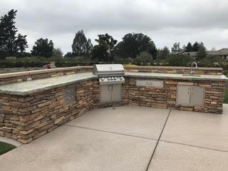 PacShore's tweet photo. In time for the warm weather coming... a remodeled #backyard bbq area using our Leathered Surf Green #granite in #Modesto π
#pacificshorestones #usenaturalstone #granitecountertops #outdoordesign #modestodesign #cereshomes https://t.co/yIM6ccQOMl