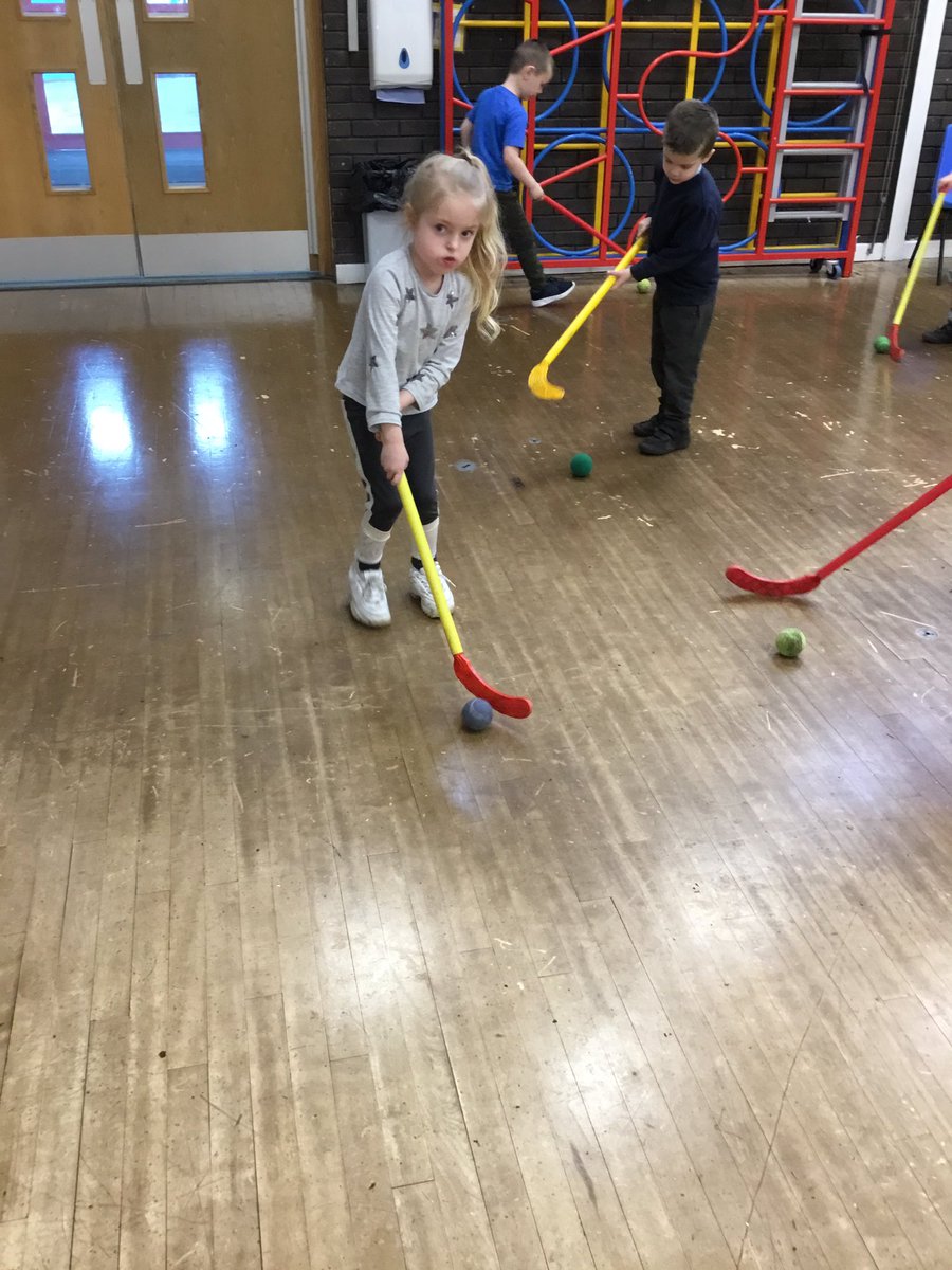 BartonMossCPS's tweet photo. Reception are learning how to dribble with hockey sticks. Lots of new skills to learn. @wearekickstart #newskills #PEforeveryone https://t.co/NEBFNPjyFM