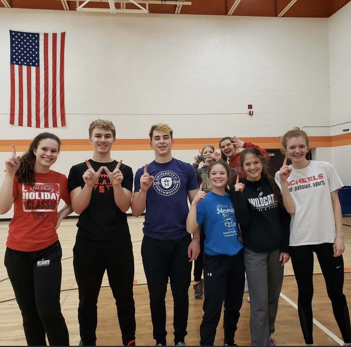 rivervalley_tf's tweet photo. Great 1️⃣st week of practice! Running, jumping, lifting, stretching, relays, throwing, tag, FUN! https://t.co/MdYxApEsrs
