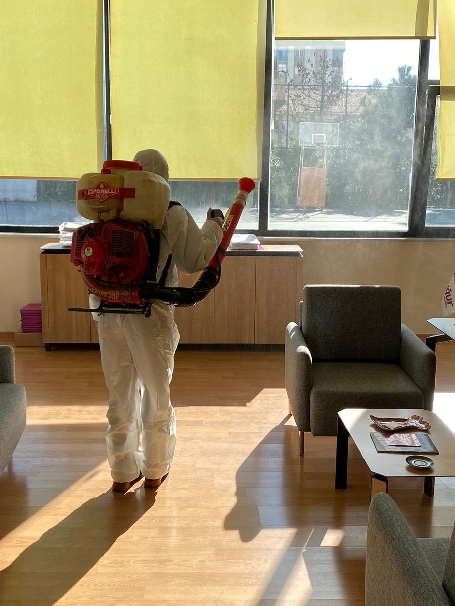 Uğur Okulları Ümraniye Atakent Kampüsü’nde dezenfekte çalışmaları tüm hızıyla devam ediyor. 🧽🚿

<a href="/CengizMAN1/">Cengiz ŞİŞMAN</a> @recepsuekinci <a href="/nilcicek/">Nil Çiçek</a>