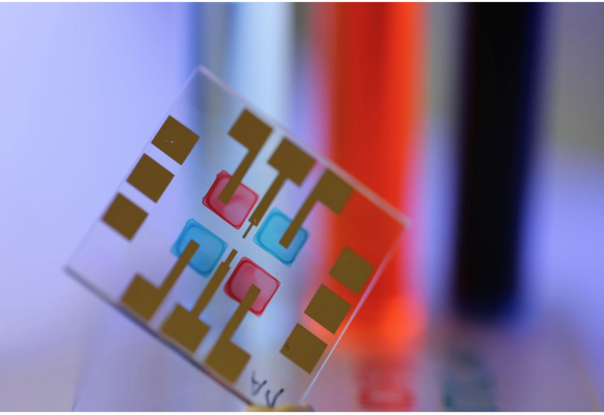 ImagingOrg's tweet photo. Inkjet printer produces color light sensors https://t.co/7UzYlTNMRd #bolor #colour #printing #3dprnting https://t.co/0s7aADjzHx