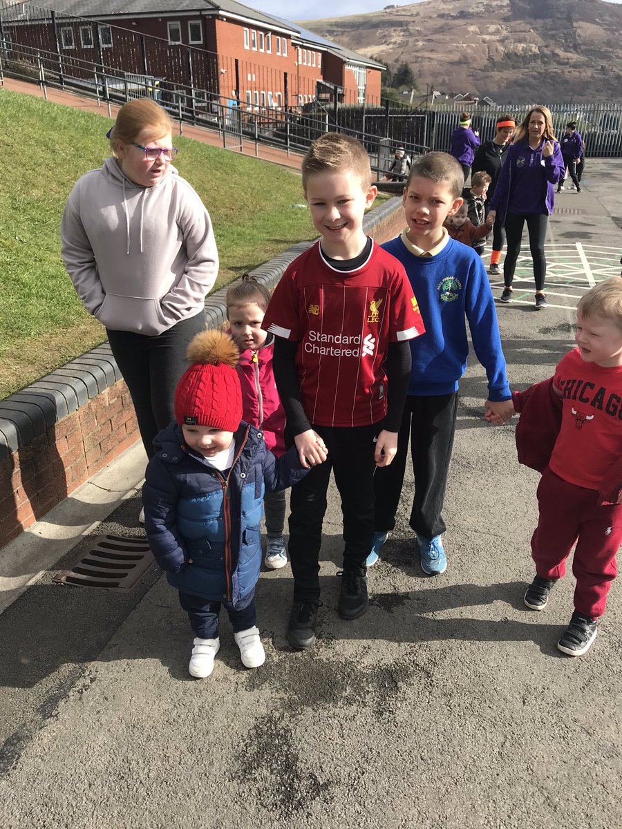 parc_primary's tweet photo. Weβve walked a mile for sport relief today! We had a great time!! #parcprimary #sportsrelief #teamworkmakesthedreamwork https://t.co/201iGRComi