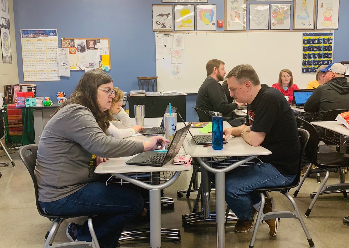 CognitiveCoachJ's tweet photo. How do you spend Friday the 13th? @LebanonR3 math teachers spend it looking at Missouri Learning Standards! #r3learns #teacherclarity https://t.co/oW8Psrdb0p