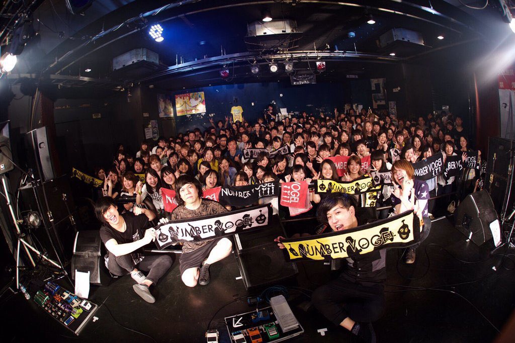 nv_banchou's tweet photo. 5/24ミミノコ吉祥寺
NUMBER VOGEL 出演決定
時間的な隔たりなんて、
音が鳴れば一瞬で消え去るから
あの頃みたいに騒ごうか☆
あなたの参戦 待ってます
皆んなにも伝えてくれたら嬉しいな☆
よろしく! https://t.co/McYYL46lTs