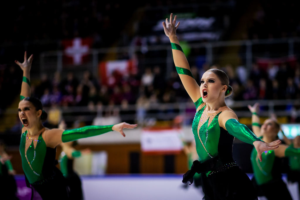 ISU_Figure's tweet photo. ⛸⛸⛸ The world’s best Junior Synchronized Skating Teams to compete in Nottingham

➡ https://t.co/yAJ9jj0MYZ

#SynchroSkating https://t.co/E0SkNYgxkm