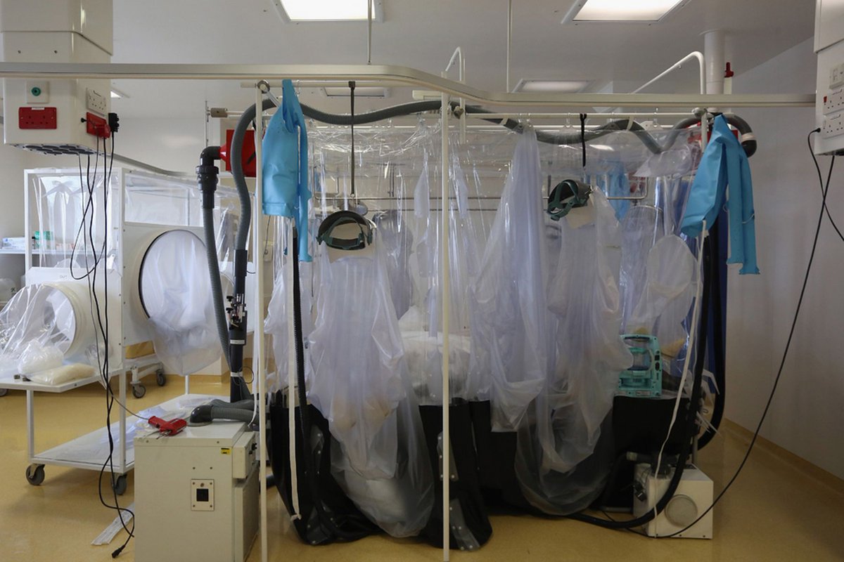 Arch_KE's tweet photo. Different architectural &amp; technical approaches have been adopted worldwide to this effect with the most common being the construction of High-Level Isolation units (HLIUs) which are designed to minimize the risk of nosocomial spread of HIDs

#FridayFocus #PreventionThroughDesign https://t.co/It32G4N8hl