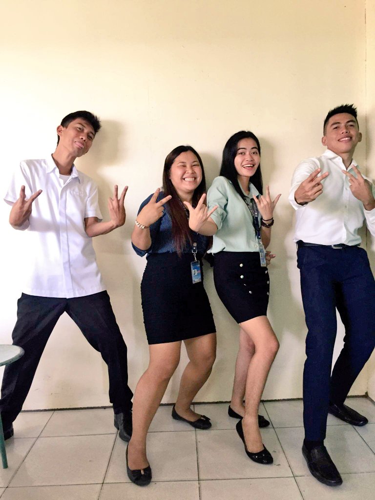 ColorJoyce's tweet photo. Ooppsss 💞👽 https://t.co/YUCrCC5Fs5