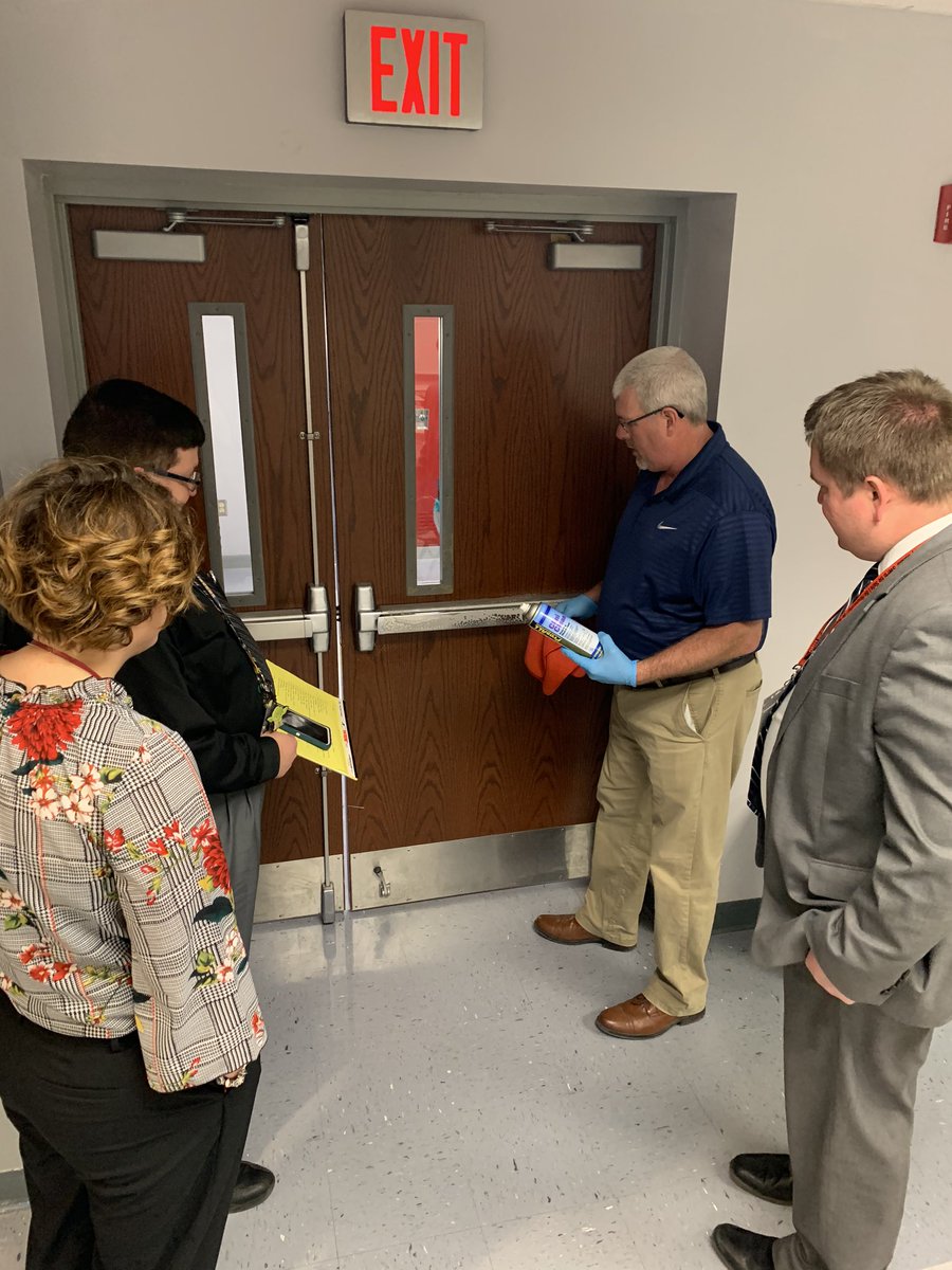 MoniteauD's tweet photo. Mr. Campbell met with admin today to review cleaning procedures and products to combat the spread of viruses.  I’m blessed to have such a committed and collaborative team!   Please be assured we are following all CDC and PDH guidelines.  Warrior 💪! @MoniteauWarrior @The_Teau https://t.co/v4CdokEjMy