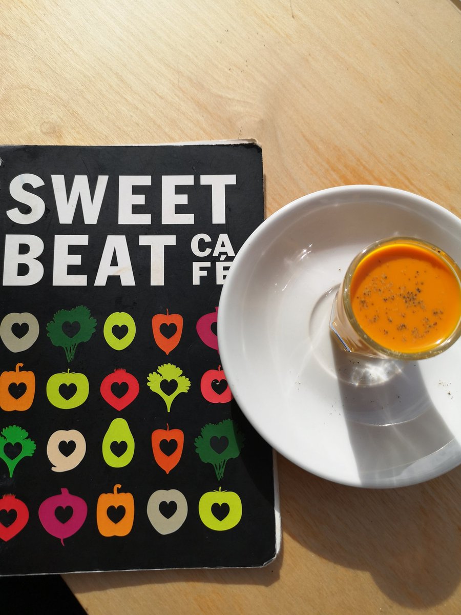 SweetBeatSligo's tweet photo. One for the road!
Sweet Beat Turmeric, Orange and Ginger shot with a sprinkle of black cracked pepper 😋😋
#sligofood #plantbased #sweetbeat https://t.co/XtZS6DAxiy
