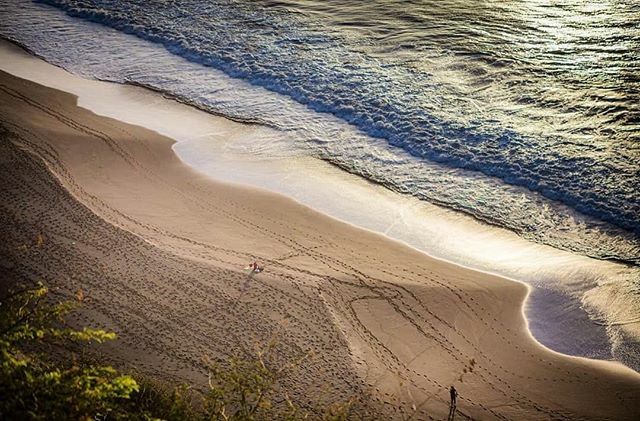 Zonsondergang op het eiland Fogo, Kaapverdië🌅
📸@groetjesuitverweggistan
.
.
#lonelyplanet #lonelyplanetnl #reizen #reismagazine #reisinspiratie #ontdekken #inspiratie #bucketlist #fotografie #reisfotografie #travel #welivetoexplore #world #explore #c… ift.tt/38TQzd6