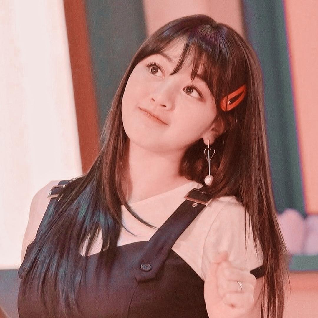 ticklecups's tweet photo. ʚ TWICE's Jihyo Aesthetic Layouts ɞ
❍︎ FOLLOW me to get more.
❍︎ RT / FAV if you save or use my edits.
#kpoppacks #twicelayout #twicepacks #twiceaesthetic #JIHYO #ParkJihyo #지효 #jihyoedit #jihyolayout #jihyoaesthetic #jihyopacks #jihyotwice #aestheticpacks #TWICE https://t.co/PXY7U48YR6