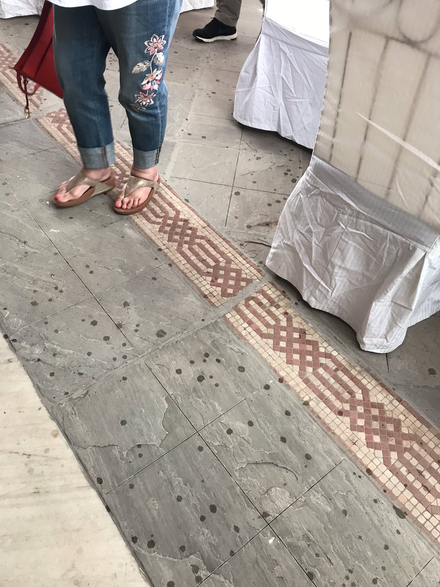 jennywalkabout's tweet photo. @SusiPetherick @sarasiobhan @GeorgeJulian @grannie_wise @AlexaDWilson @CallMeMoNow @Trisha_the_doc @claretunningley So ...let’s talk #WalkaboutWeather  Beautiful lunch, beautiful setting, gust of wind (gale) blew one of the fabric shades down, followed by big raindrops, followed by heavy downpour and thunder! Not in Jaipur. Not in March. 😏 https://t.co/fCQ5CmPq2r