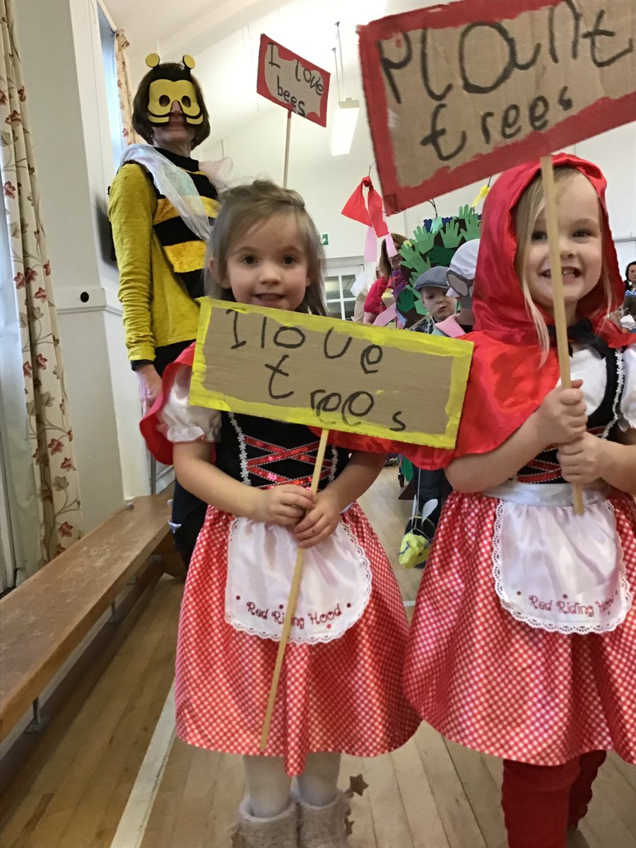 LancastrianInf1's tweet photo. Celebrating World Book Day yesterday! All classes visited the library where a real 'firefighter' read the children a story. In the afternoon we held a parade in the hall for parents where the children shared their themed stories, a great day was had by all! https://t.co/L6eL5kTrP1