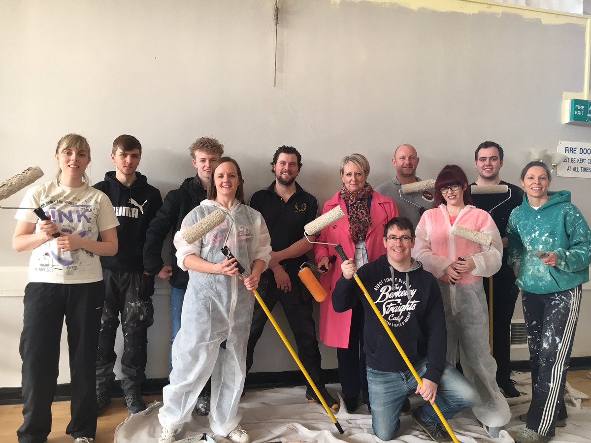 ElaineJNeedham's tweet photo. Out and about today with @weare_aspire #TeamMarketing on a volunteering day for @realise_charity. Freshening up Sneyd Green Community Hall with a new coat of paint! Thanks to @SOTCouncil’s Cllr Joanne Powell-Beckett for supporting and bringing much-needed cakes and drinks! https://t.co/ZqFjgRamee