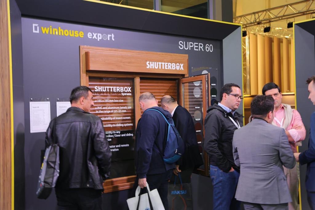 FiratPlastik's tweet image. Fuarımız tüm hızıyla devam ediyor. Dünkü yoğun ilginizden dolayı teşekkür ederiz. Sizleri 8. Salon 801 no&apos;lu standımıza bekliyoruz. Son 2 gün. 
#avrasyapencerefuarı #tuyap #pencerefuarı