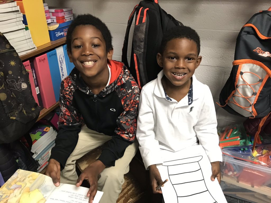 CCCTeach's tweet photo. #Seuss #Readingandcharacterfun #Kinderand2ndcollaboration @TaLindenmayer @northwoods_elem @GailPylant @LisaMar08634095 https://t.co/pV0efD561X