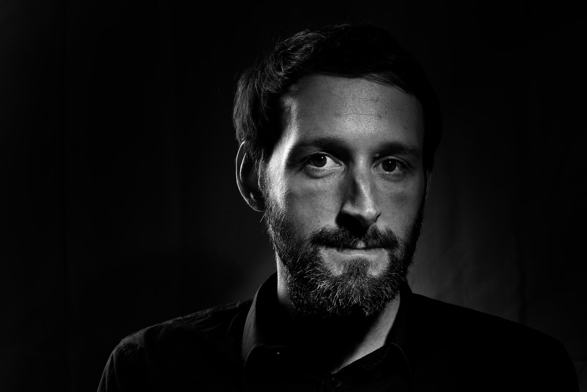 careinthecom's tweet photo. "A Lyke Wake Dirge" @AliRobertsMusic version of The Young Tradition's 1966 song
https://t.co/xHw3EPZNtP
Alasdair Roberts plays the New Arts & Music Programme
@SuttonHouseNT March 27th. @dragcityrecords @alanbearmanmus
#AlasdairRoberts #newartsmusicsuttonhouse #IDAprojects https://t.co/sFTIiEDieT