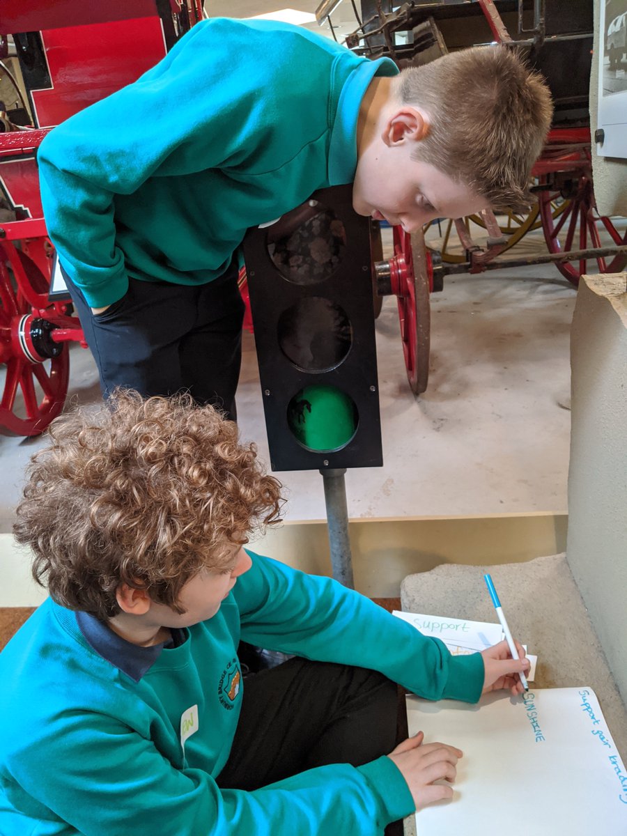 HorburyBridgeAc's tweet photo. Our #YoungLeaders are writing #Fairtrade haikus at the Fair trade conference @fair_funky https://t.co/hMRNqPjRIi