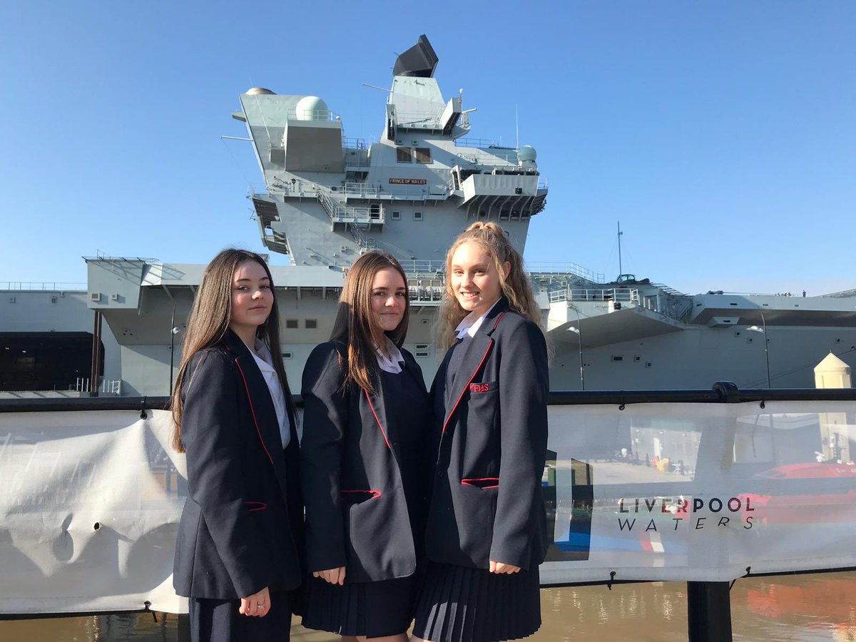 dixonsfa's tweet photo. Fazakerley High School pupils visiting HMS Prince of Wales and meeting Lt Mabin on International Womenβs Day #PWLSinLiverpool https://t.co/CJiMEZOIEu