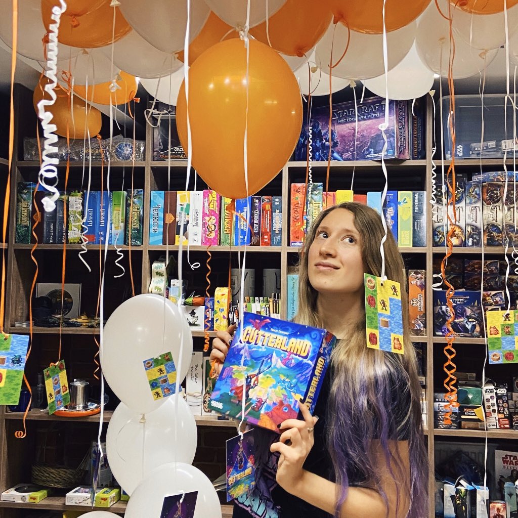 HobbyWorldInt's tweet photo. ✂️ Cut yourself loose and balloon into your dreams! ✂️🎈
⠀
#cutterland #dreamscometrue #boardgames #tabletop #boardgamegeek https://t.co/SUpt5dOd83