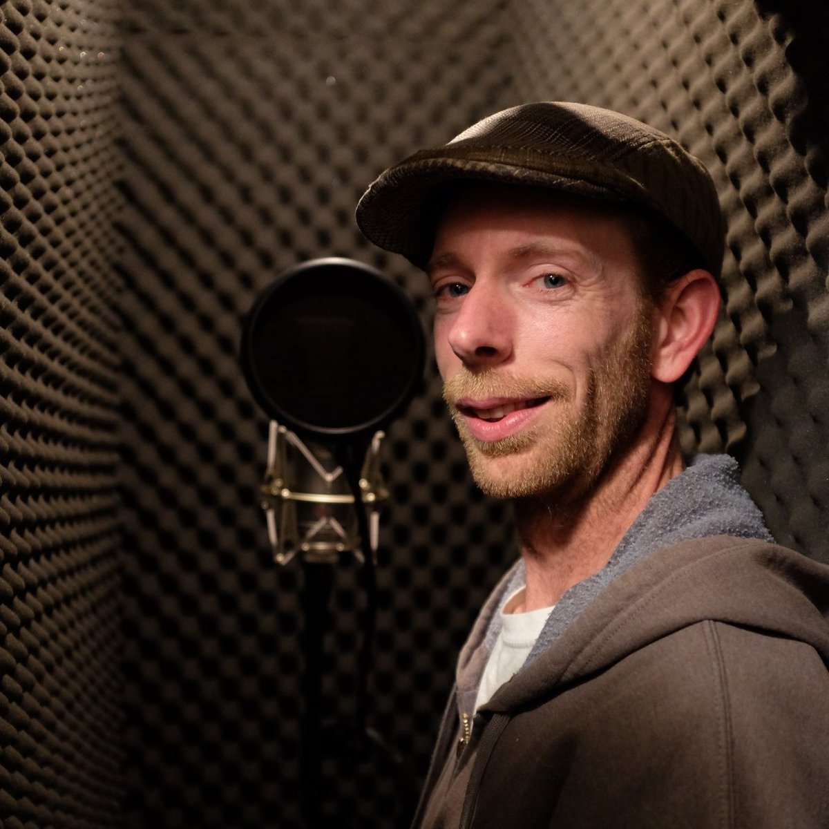 mcpatratfilm's tweet photo. Time to record the narrator voice for THANK YOU FOR YOUR TEETH! with Eli, at Alex's studio, who made this recording session smooth as silk.
Big thanks guys!!
#narrator #voiceover #story #recordinsession #recording #recordingstudio #elilester #alexandruvicol #thankyouforyourteeth https://t.co/oiwVUHX0Nx