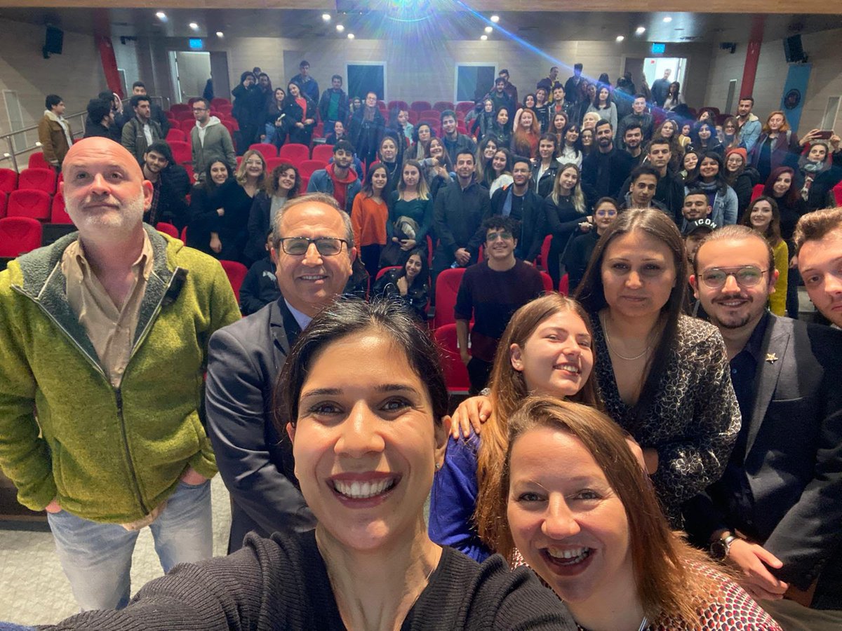 Curious Kurucusu Ceren Coşkun Sağlam ve Uber Reklam Ajansı Kurucusu Hande Arslan ile 27 Şubat'ta Antalya Akdeniz Üniversitesi İletişim Fakültesinde, reklam sektörü hakkında söyleşi ve workshop programı gerçekleşti #adforce