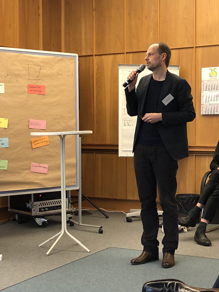 Sanna Karolszyk (@sannakarolszyk) on Twitter photo Tag 2 des Agrarbloggercamps in Bonn. Gerade spricht <a href="/_grossarth/">Jan Grossarth</a> zum Thema „Raus aus der Filterblase!“. #Interessant ! #AgChat20 #gemeinsameachsen #Landwirtschaft Tag 2 des Agrarbloggercamps in Bonn. Gerade spricht <a href="/_grossarth/">Jan Grossarth</a> zum Thema „Raus aus der Filterblase!“. #Interessant ! #AgChat20 #gemeinsameachsen #Landwirtschaft