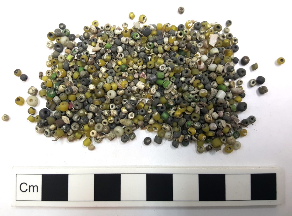 HE_Maritime's tweet photo. #WreckoftheWeek celebrates British Science Week #BSW20 with a post from @HistoricEngland @HE_Archaeology Materials Scientist Dr Sarah Paynter, who explains how analysing glass from the sea can shed light on wreck sites, from cargo to ship's structure https://t.co/iimhXD2yHj https://t.co/AlkDrcJAVm