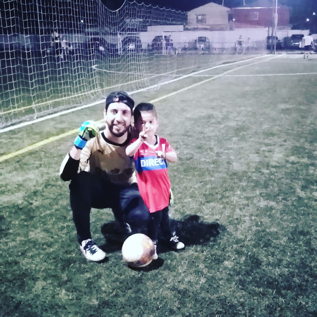 Jimbo_roa's tweet photo. Con pequeño que me apaña a todas y siempre con la franja @CruzadosSADP https://t.co/49xBs8XRcI