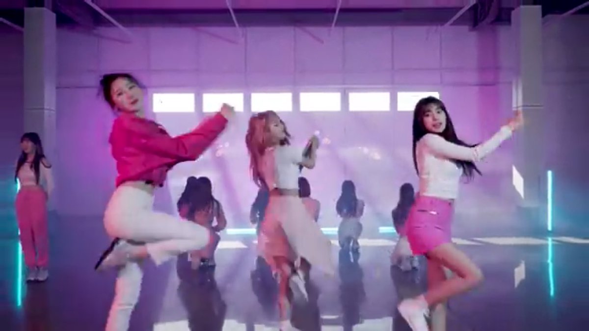 huskyssammu's tweet image. #spaceshipchoreo #IZONE  #streamFiesta