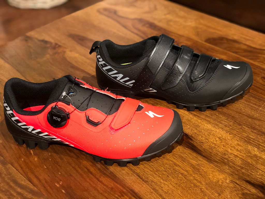 We built upon the legendary performance of the S-Works Recon to debut a family of shoes that are ready to pedal all day, slosh through the mud, or even hike-a-bike in a pinch. 
Dial into something fresh from the newly expanded Recon Shoe Family → buff.ly/3ayEQSo