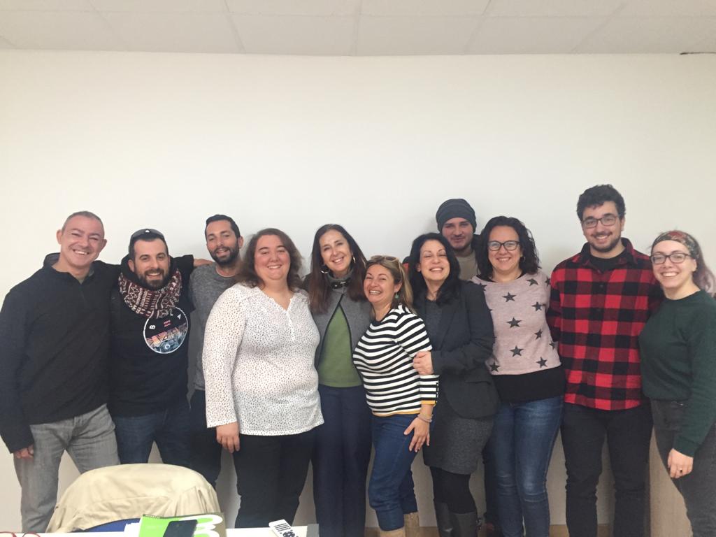 Betaformacion's tweet photo. 🇬🇧 Hoy hace una semana que dijimos adiós al alumnado de Inglés B2 de formación ocupacional de @GVAlabora y ya les echamos de menos ❤️

Un placer haberos tenido con nosotr@s, y recordad que en Beta siempre encontraéis las puertas abiertas 😊

#Torrent #Labora #LaEmociónDeAprender https://t.co/Ilt3m1C24O