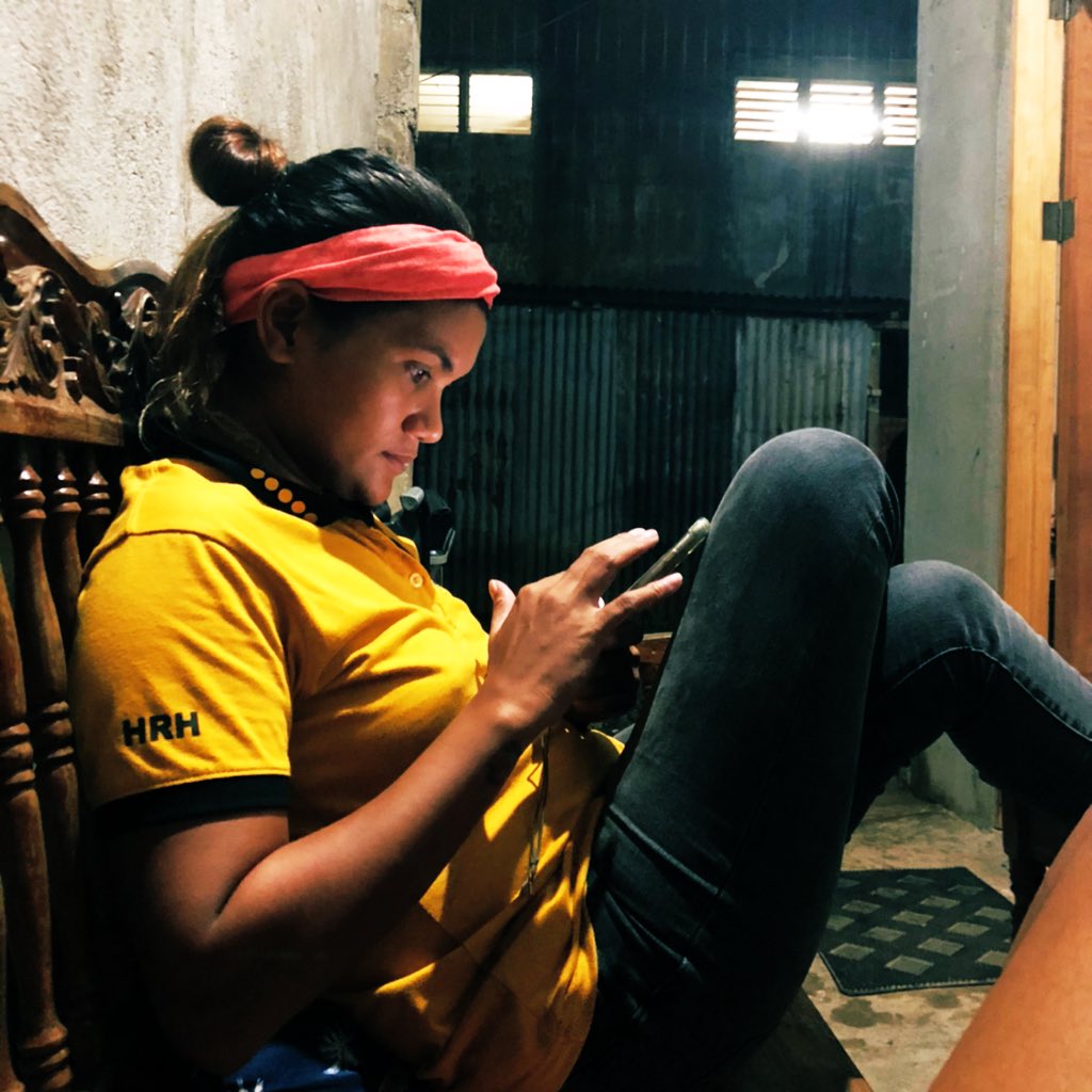 Chuuummmy's tweet photo. Kami nlng mag comfort sa each other lol #SingleDiaries 💕 https://t.co/0Xb3WlPibI