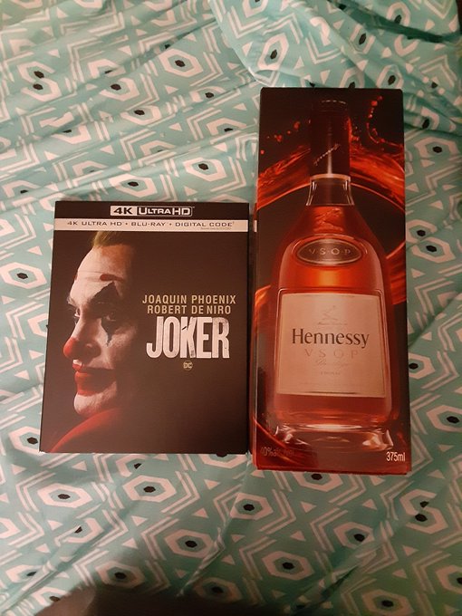This is what I am getting into sometime after work. If you want to join me let me know. #Joker #JokerMovie<a href="/tag/joker"class="tags"><span>#joker</span></a><a href="/tag/tgif"class="tags"><span>#tgif</span></a><a href="/tag/hennessy"class="tags"><span>#hennessy</span></a><a href="/tag/jokermovie"class="tags"><span>#jokermovie</span></a>