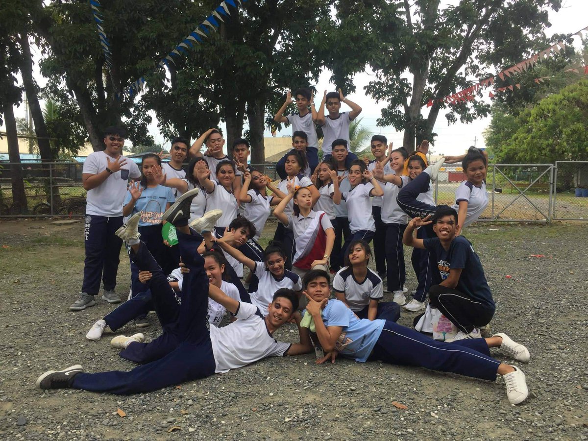 dasorono's tweet photo. My Second 3 families thank you sa mga memories im signing off 😭❤️
#stjosephcupertino
#mcpipepsquad
#stgregorythegreat https://t.co/tU8dFIDKf9